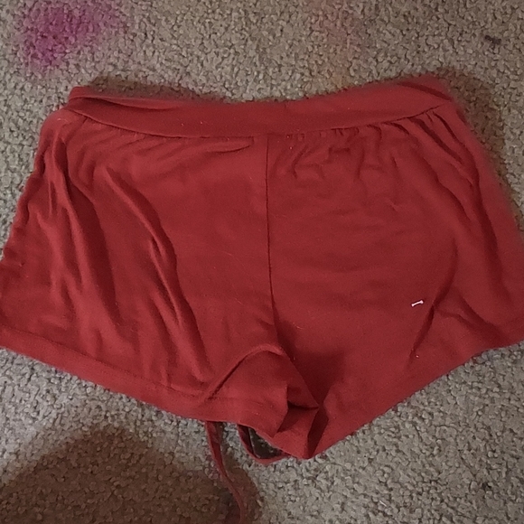 Shorts - Picture 2 of 4